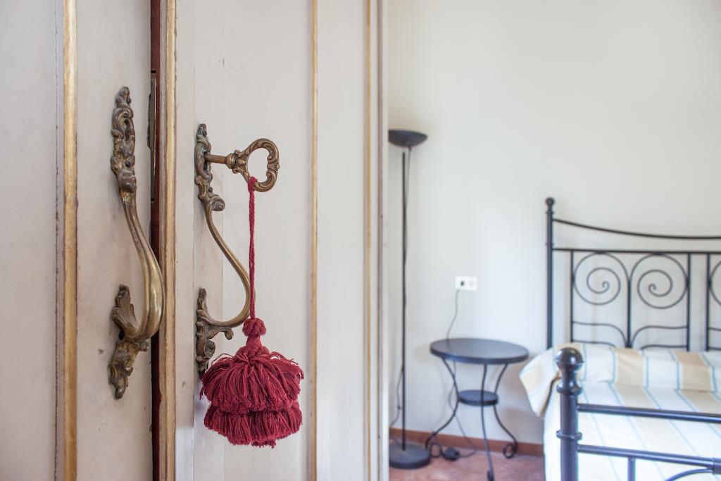 Casa La Viola Blu Bed & Breakfast Cernobbio Phòng bức ảnh